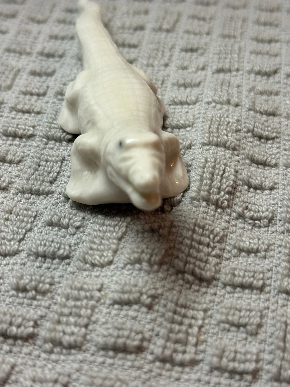 Vintage white Ceramic Alligator or crocodile figurine